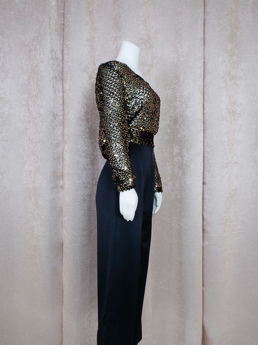 Thumbnail: Vintage Black with Gold Sequin Crop Sweater -M / L