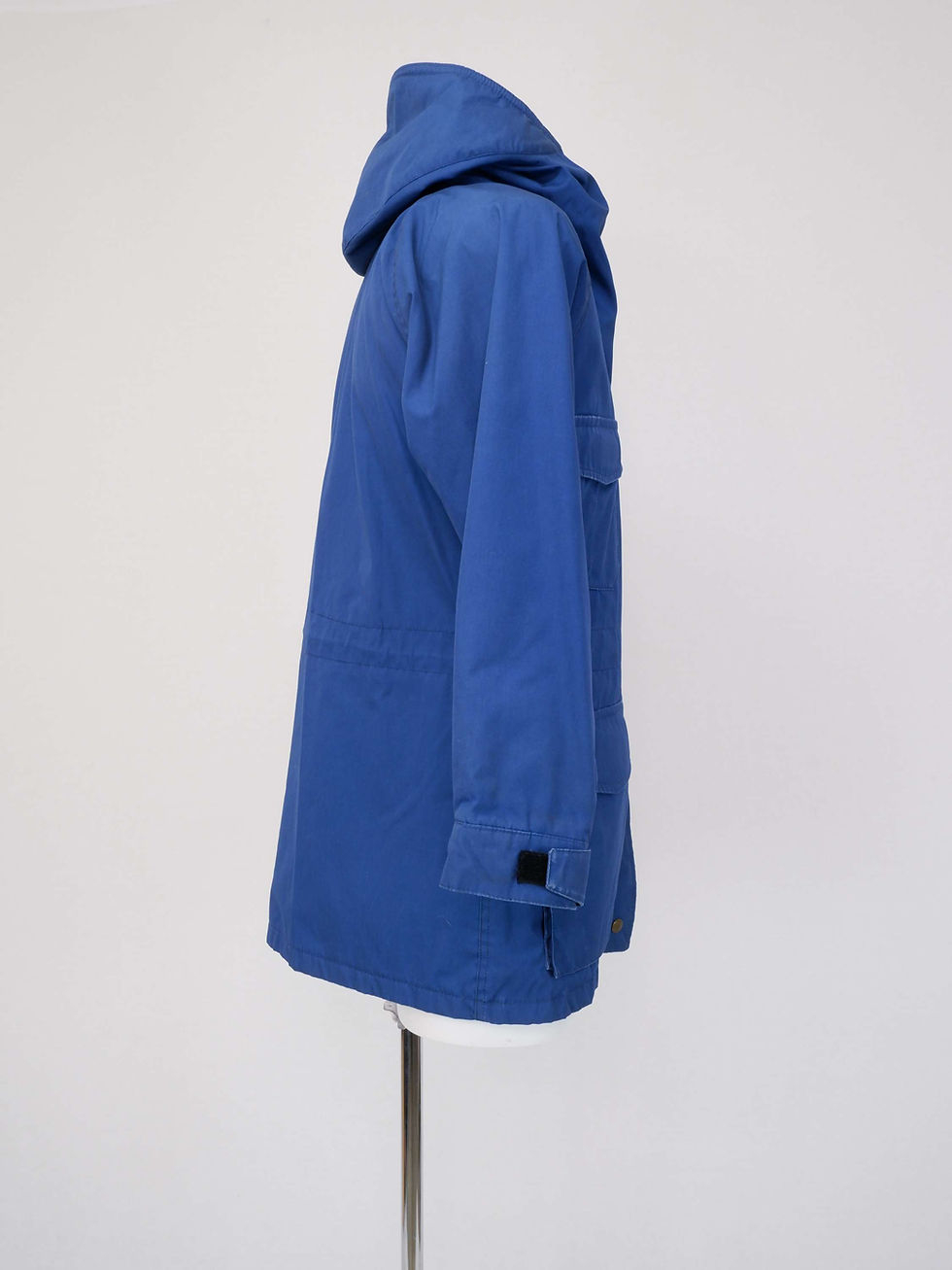 Thumbnail: 1970s / 1980s Blue Eddie Bauer Anorak Jacket with Plaid Lining - M