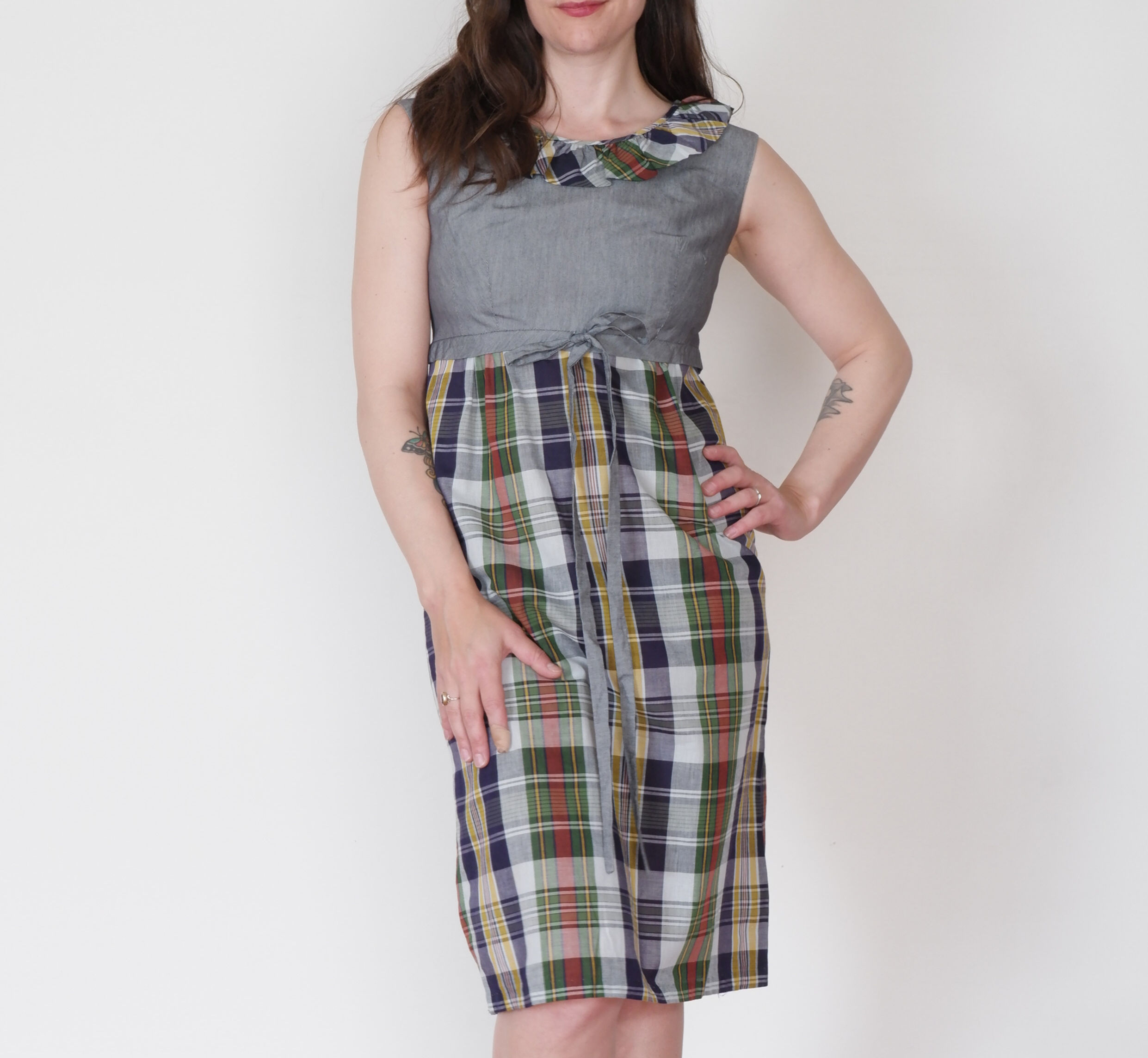 Vintage 1970s Grey and Plaid Dress with Ruffle Collar