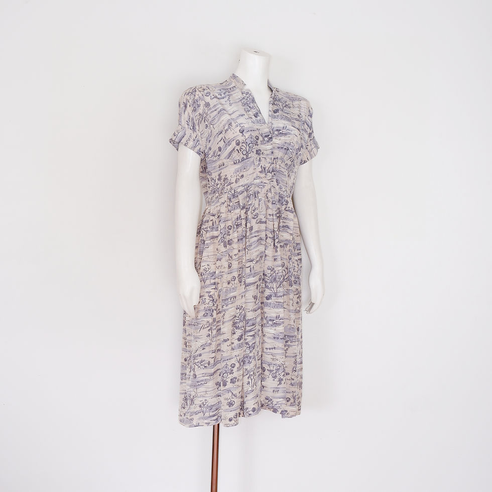 Thumbnail: 1950s Grey Dress - Medium / Large, Floral with Belt