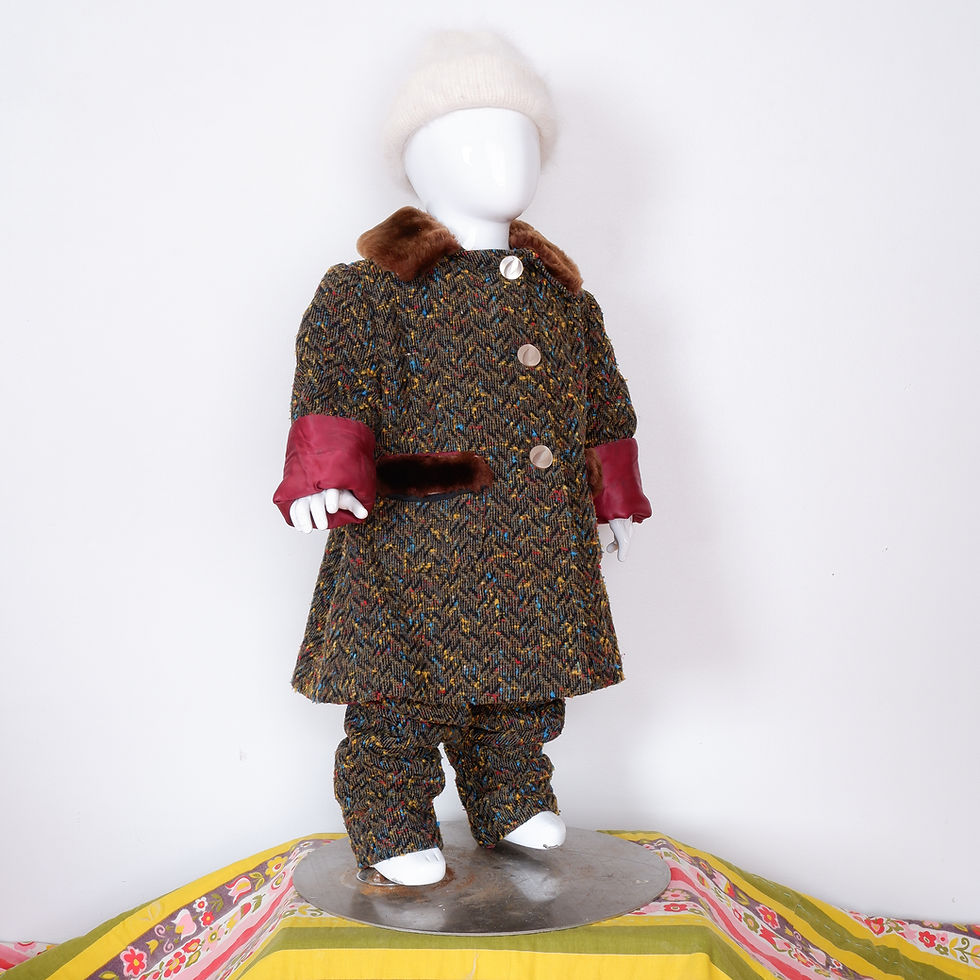 Thumbnail: 1950s Green Snowsuit - Kids 4 / 5 Jacket and Pants with Fur Trim