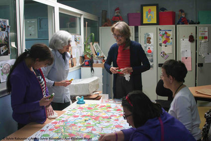 Sylvie Rabussier dans une EPAD.jpg