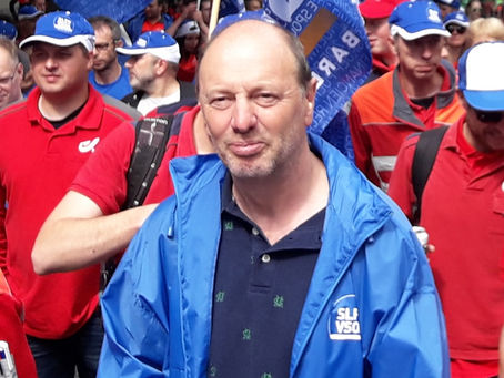 Les collègues disent au revoir à Pieter