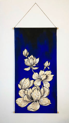 Peinture acrylique- Kakemono- art- peinture artistique- peinture fleur- art contemporain- art deco- décoration florale- peinture florale- peinture originale- papier peint ancien- tapisserie vintage- tableau- cadre- toile- mdd décoration- Madame De Dodin- artiste
