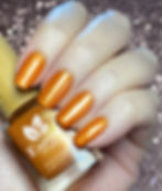 Thumbnail: Earthy Goa swatch with bottle