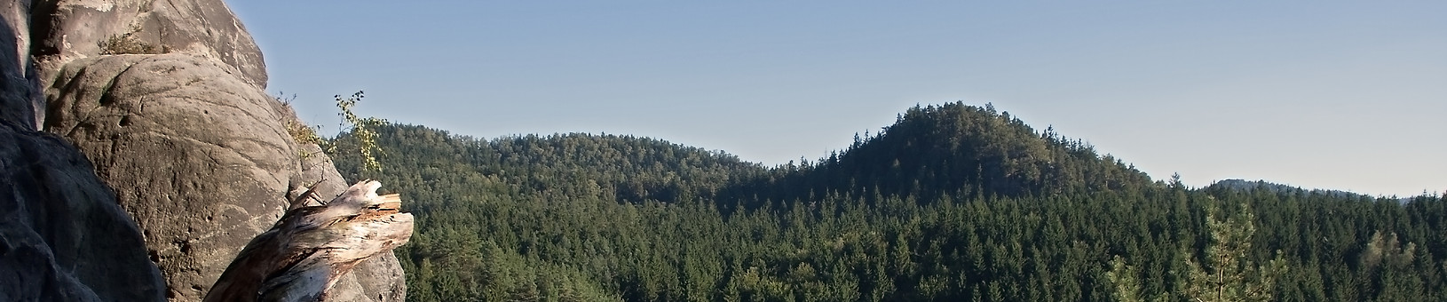 Blick von der Kleinsteinhöhle auf die Sächsische Schweiz