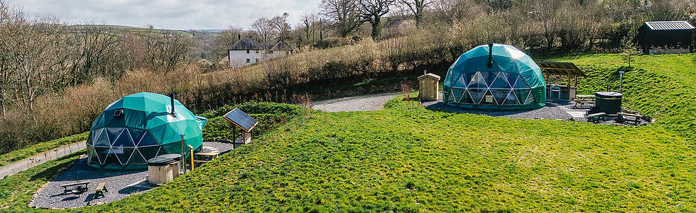 Glampig pods set in South West Wales with hot tubs 