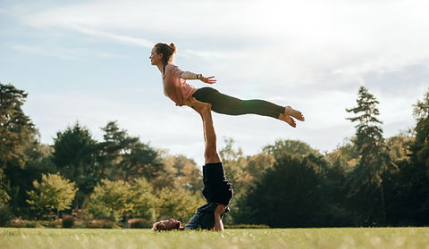Session Acroyoga Extérieur