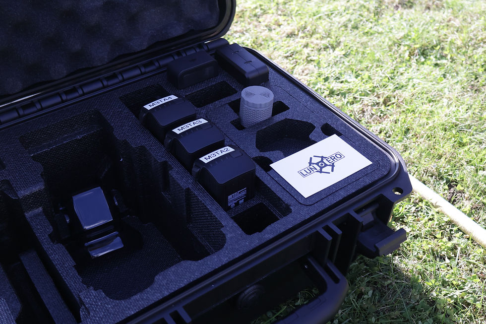 Transportkoffer für eine DJI Mavic 3M mit Visitenkarte Lunero