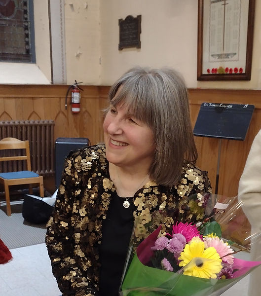 Sue flowers_edited.jpg