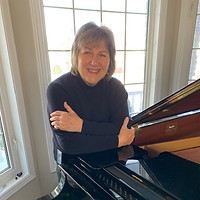 Portrait of Susan at keyboard