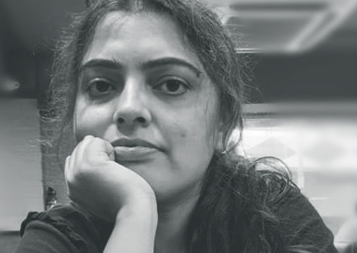 0008# হ্যাপি হরমোন বালিতে গর্ত খুঁড়ছে