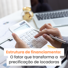 Gráfico representando curva de amortização e impacto financeiro do financiamento em locadoras de veículos e título Estrutura de financiamento: o fator que transforma a precificação de locadoras. 