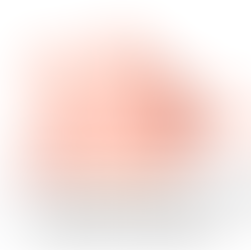 Cofre quebrado representando inadimplência crescente e impacto financeiro em uma locadora de veículos.