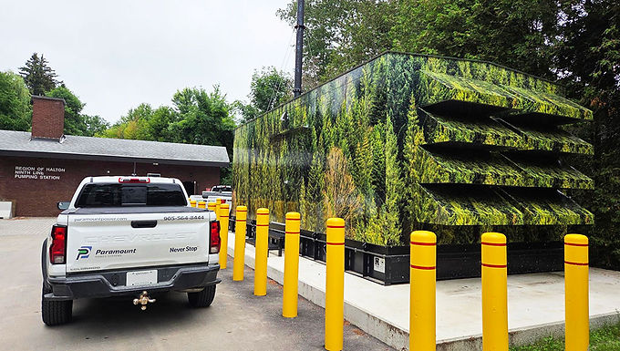 Conçue pour se fondre dans le décor : génératrice KOHLER de 600 kW installée à la station de pompage Ninth Line de la région de Halton