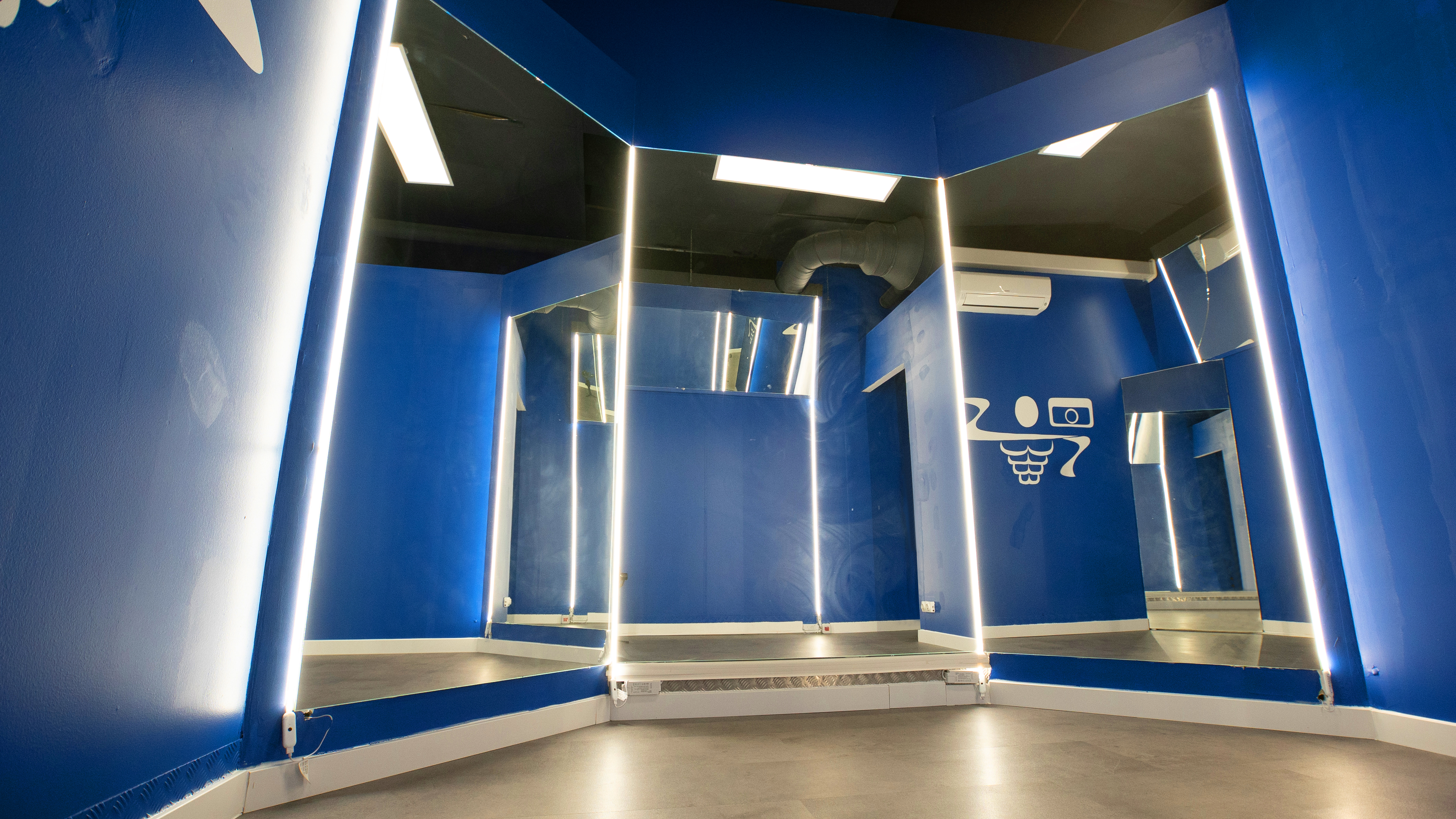 Posing  salle de sport CapsFitness