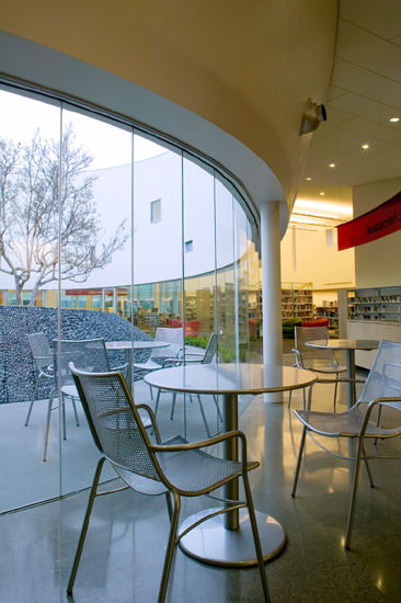 Hercules, CA library