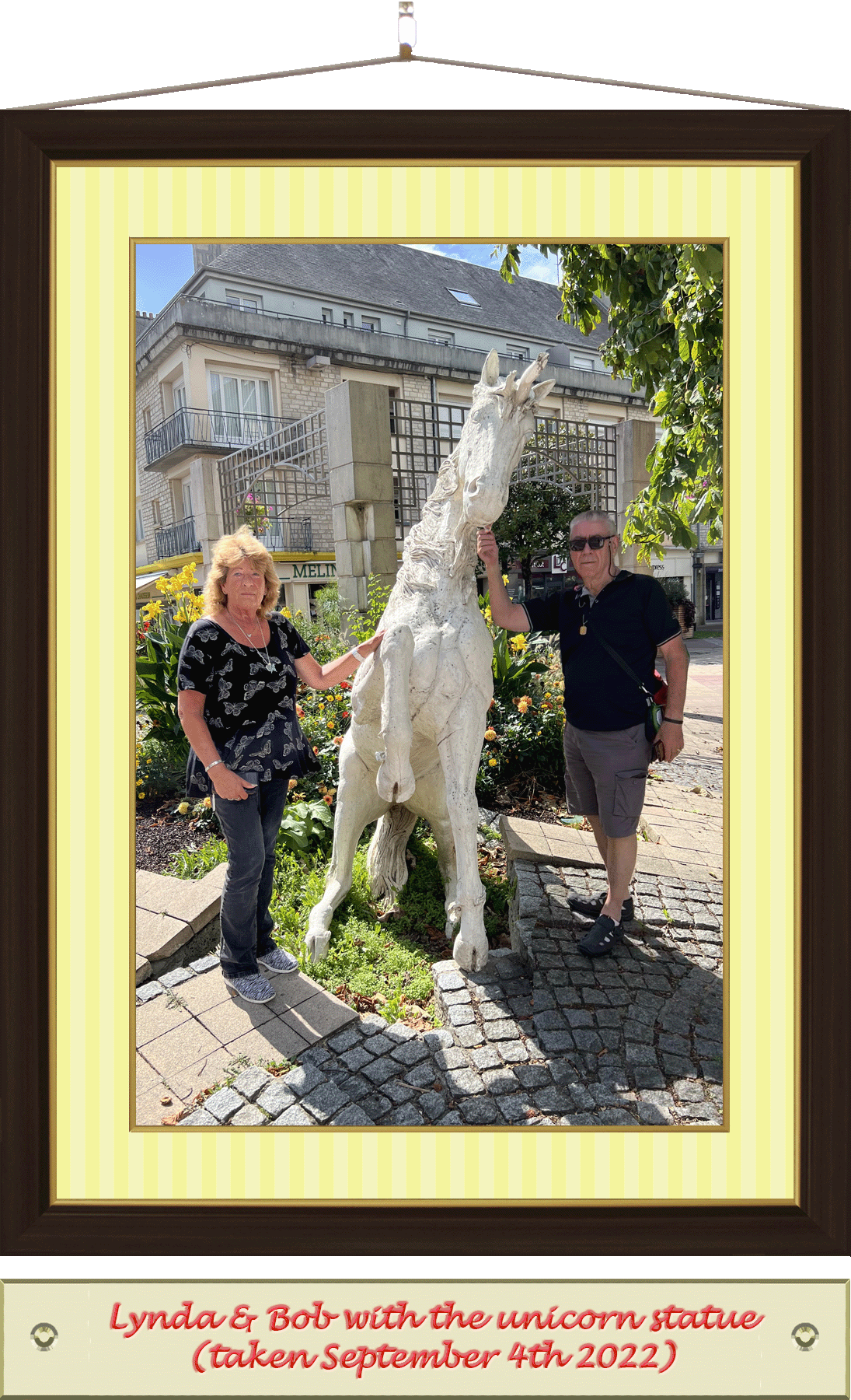 Lynda Bob unicorn.gif