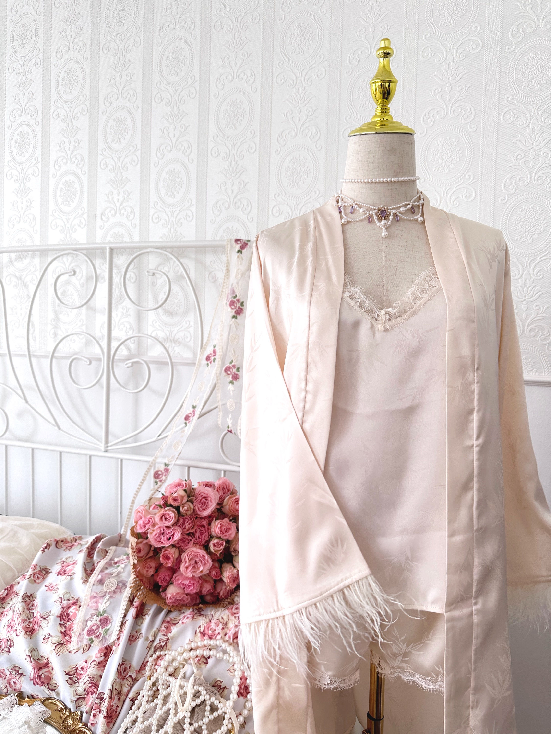 1068 EUS Sleep Gown