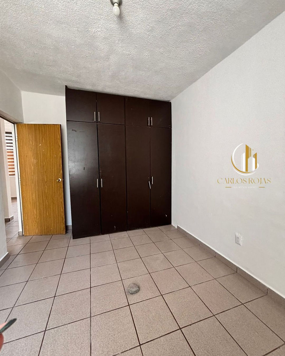 Miniatura: CASA EN VENTA AV PABLO SILVA