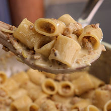 White Wine Sausage Mezze Maniche