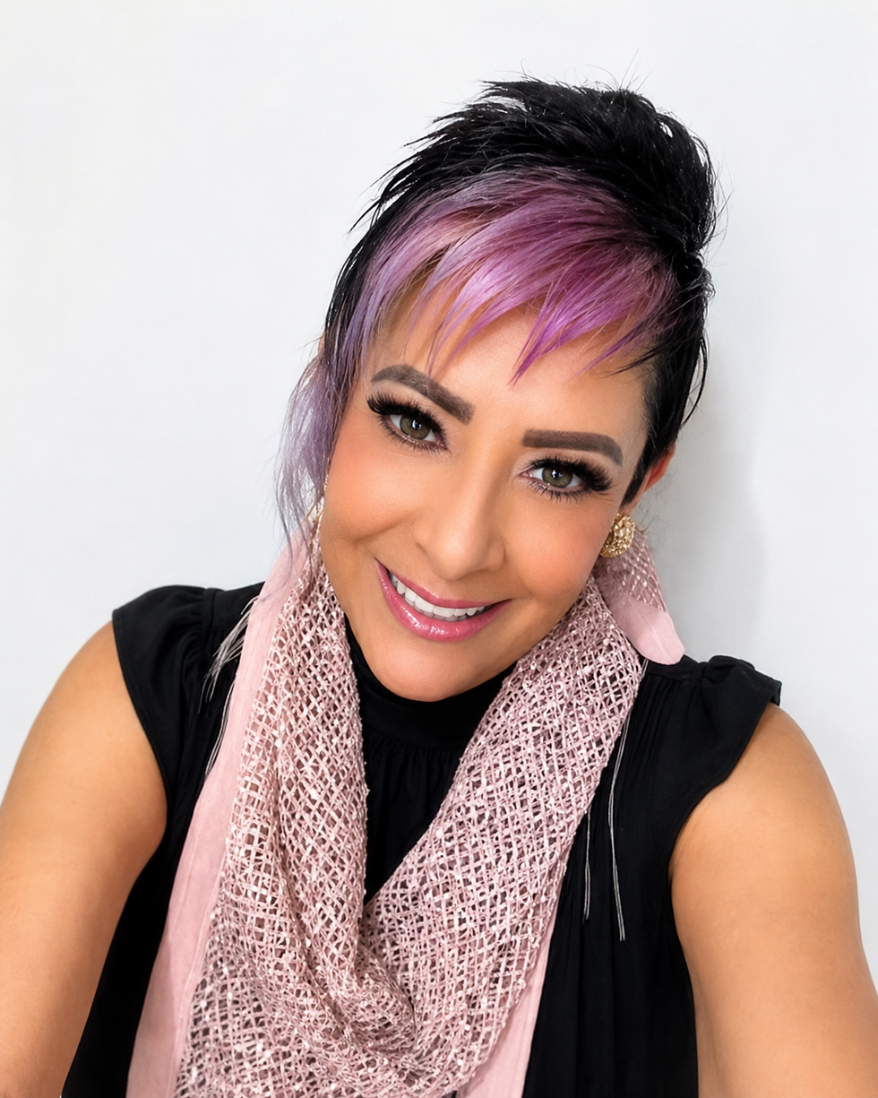 Directora: Mta. Lorena Ladrón de Guevara Galindo