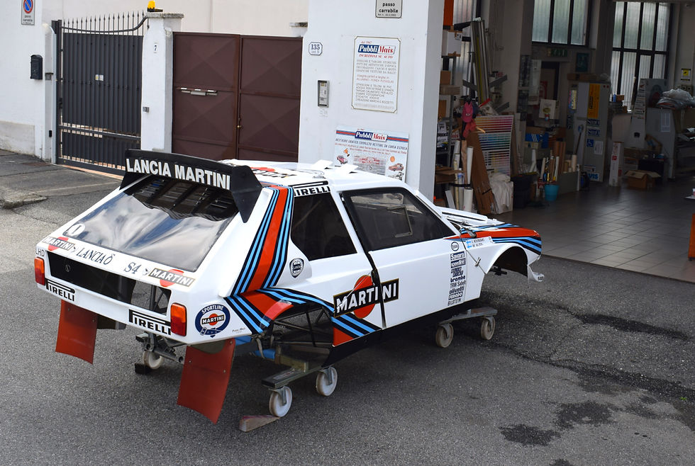 Thumbnail: Lancia Delta S4 Martini