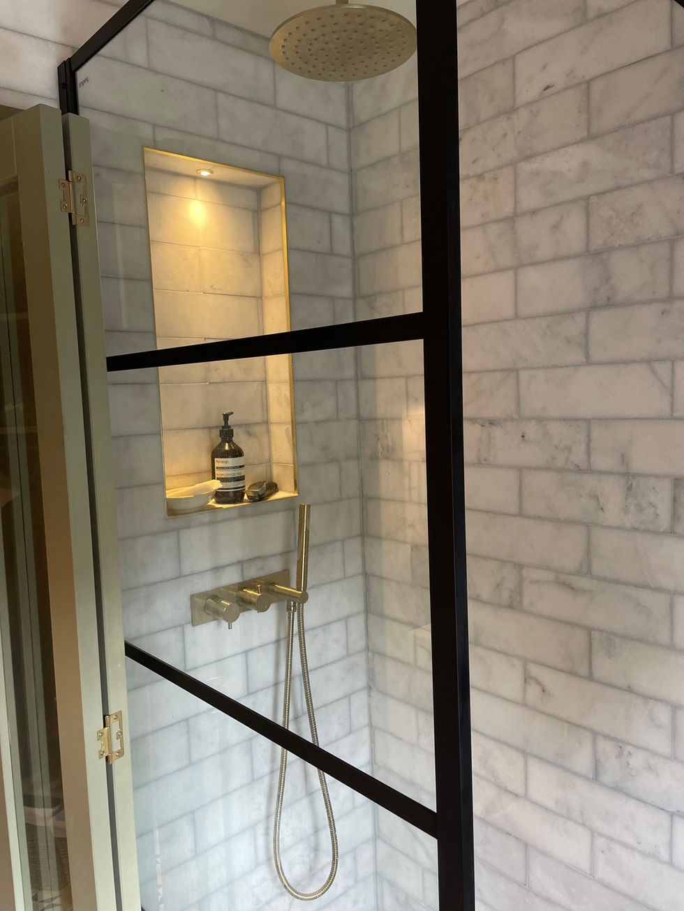 Small en-suite, bathroom, design, dressing area, green bathroom, wet room, pink bathroom, compact bathroom, brass shower, bathroom design Chobham, bathroom designer Chobham, bathroom design Woking, Bathroom designer Woking, Bathroom Designer Surrey, Bathroom design Chobham Surrey,