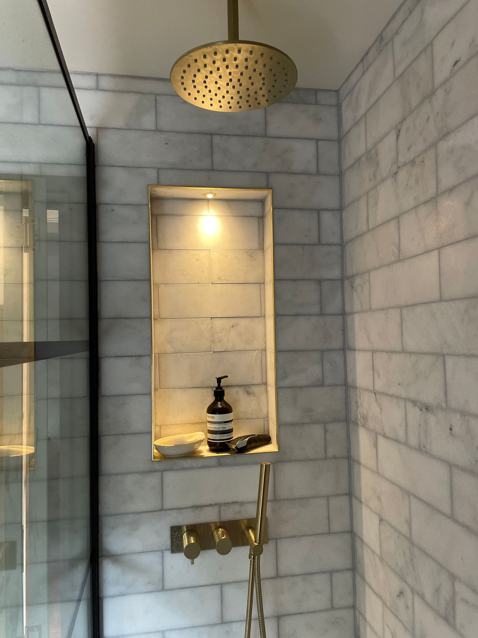 Small en-suite, bathroom, design, dressing area, green bathroom, wet room, pink bathroom, compact bathroom, brass shower, bathroom design Chobham, bathroom designer Chobham, bathroom design Woking, Bathroom designer Woking, Bathroom Designer Surrey, Bathroom design Chobham Surrey,