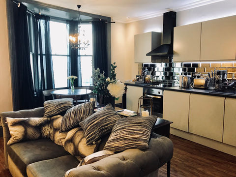 Airbnb design, Margate interior design, renovation, faux brick, interior design, interior design margate, interior designer Surrey, airbnb design, holiday let designer, trendy interior design margate,