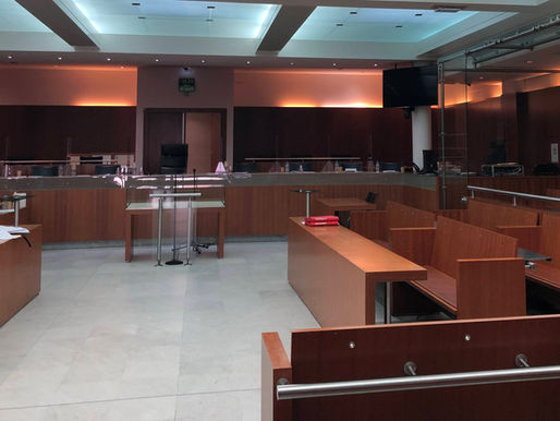 Infanticide dans une maternité des Yvelines : les enjeux de la défense pénale