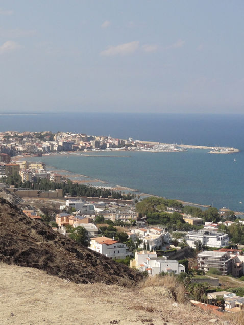 Mercato infissi Crotone 2026: opportunità per serramentisti