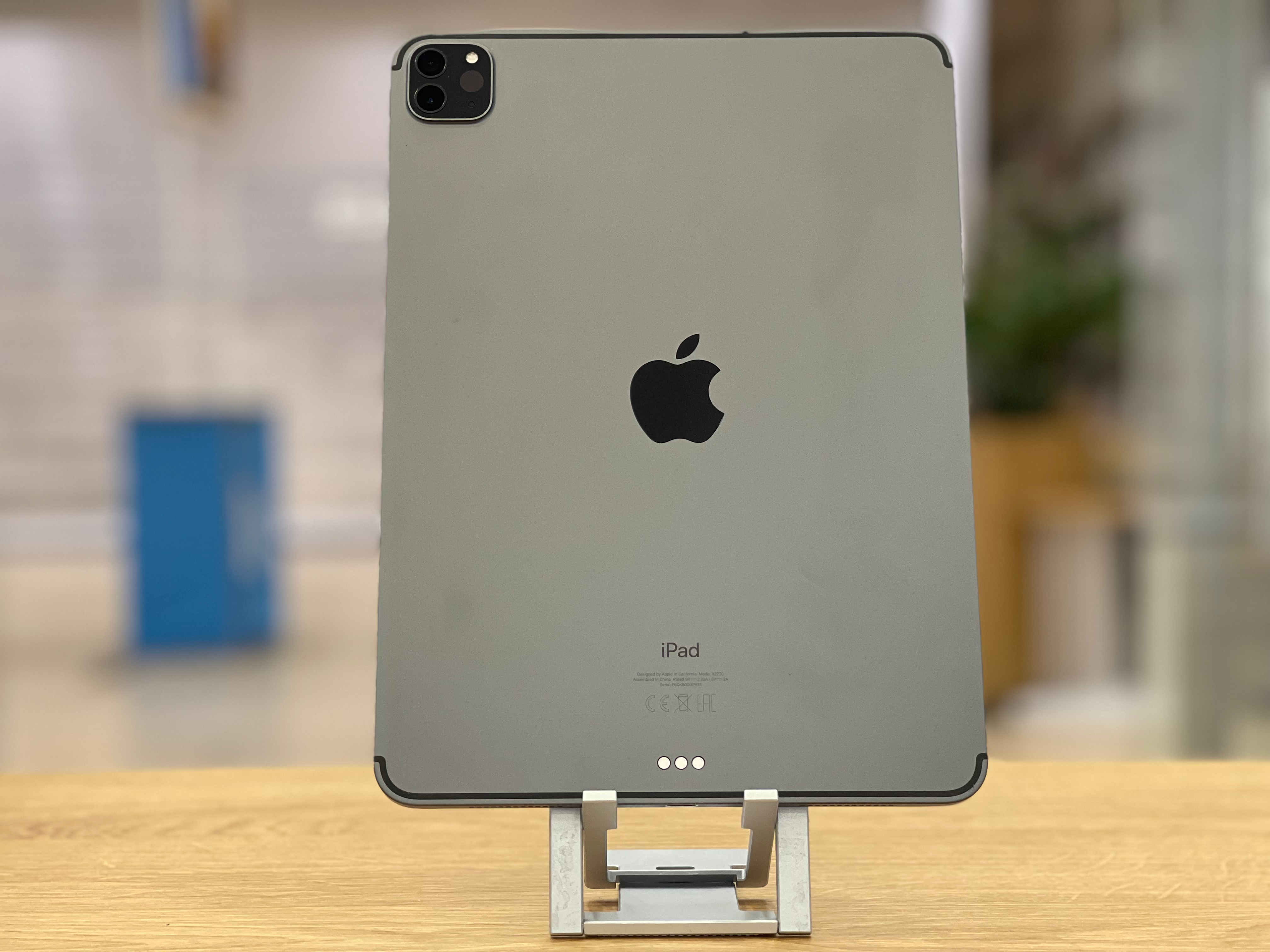 iPad Pro 11” 2020 2nd Gen, 128GB Space Grey, WiFi+4G