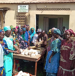 Formation savons - coops de femmes.JPG