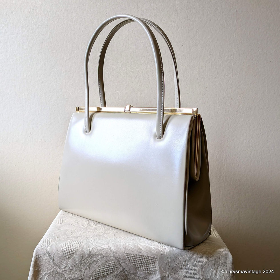 Thumbnail: Cream classic style handbag