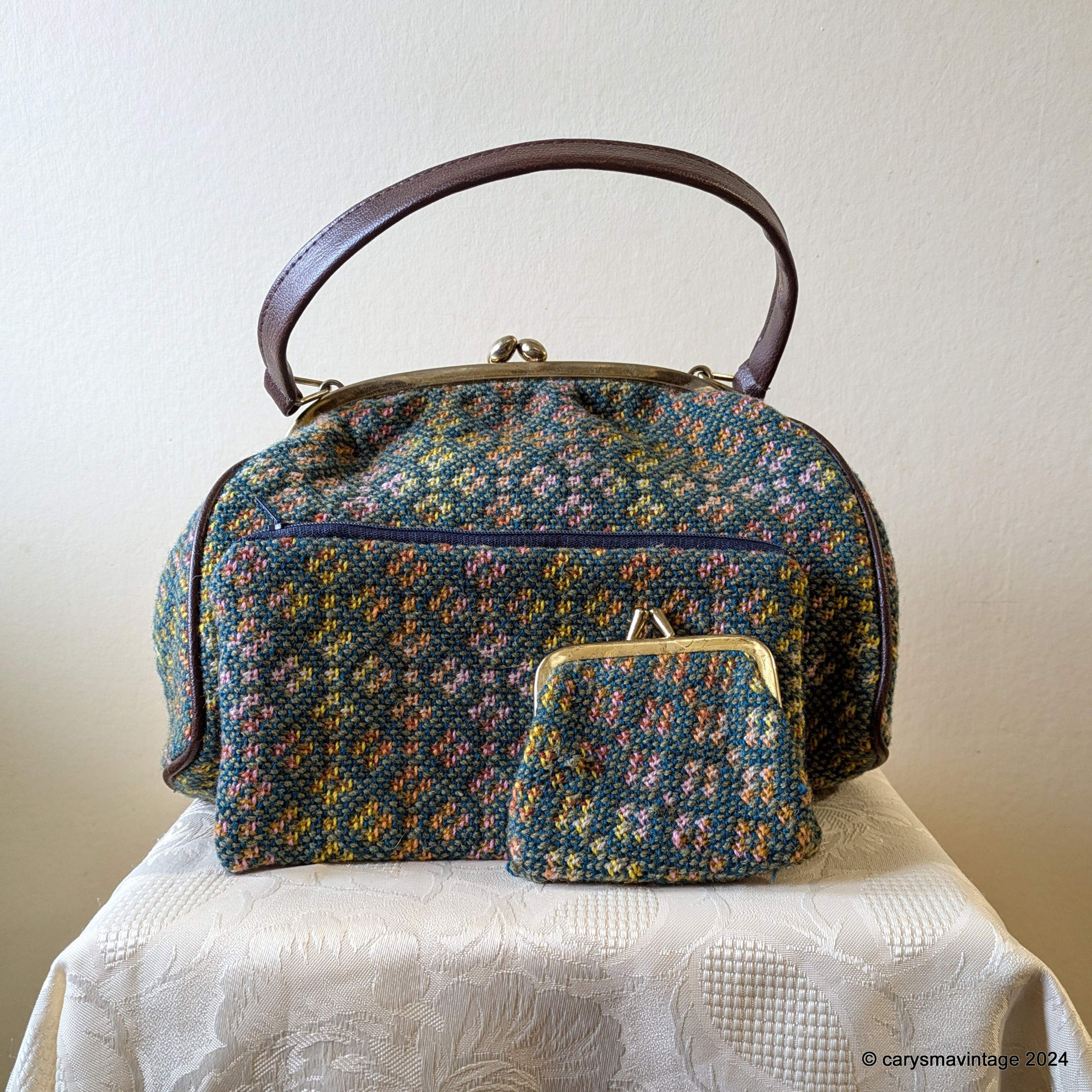 Welsh tapestry woven handbag with accessories