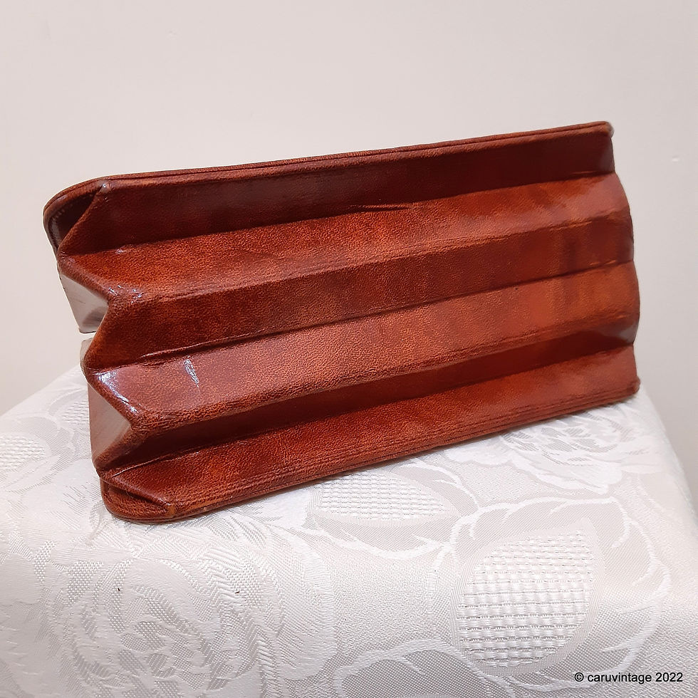 Thumbnail: Milch glossy mottled tan brown leather concertina style handbag