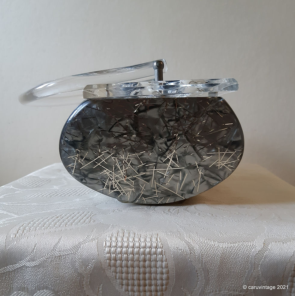 Thumbnail: Gilli Originals silver grey confetti lucite evening bag