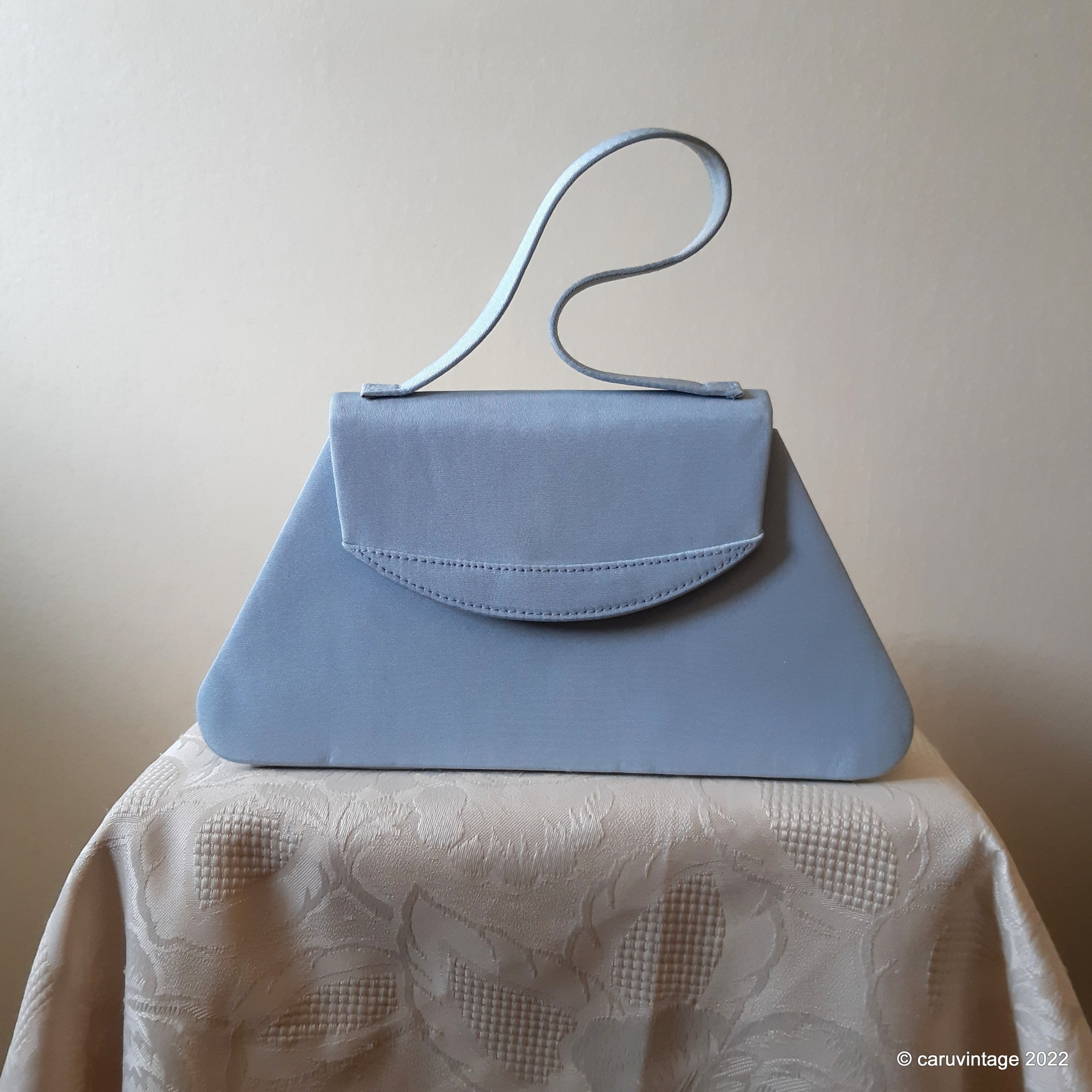 Sidonie Larizzi pale blue occasion handbag