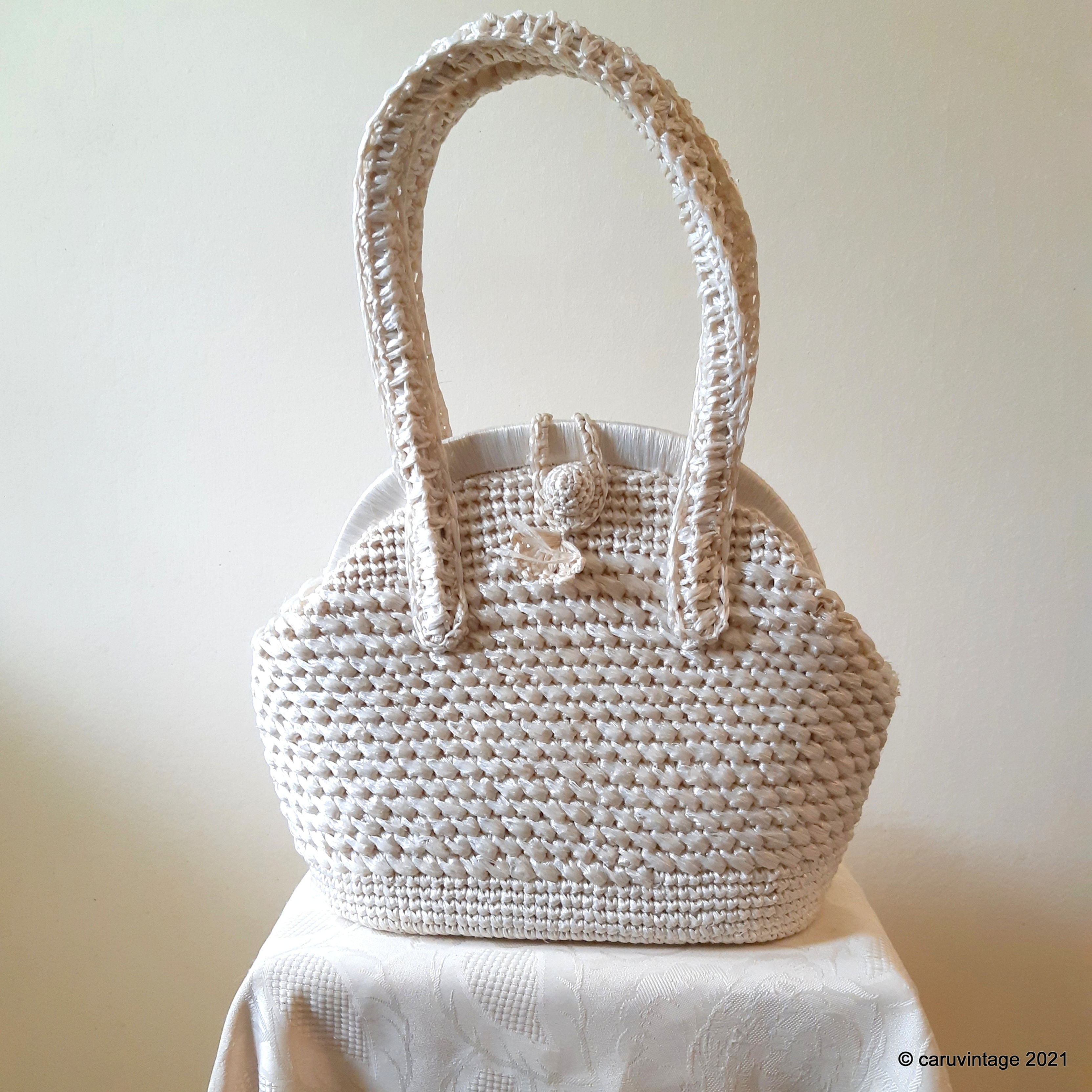 Natural ivory rafia handbag