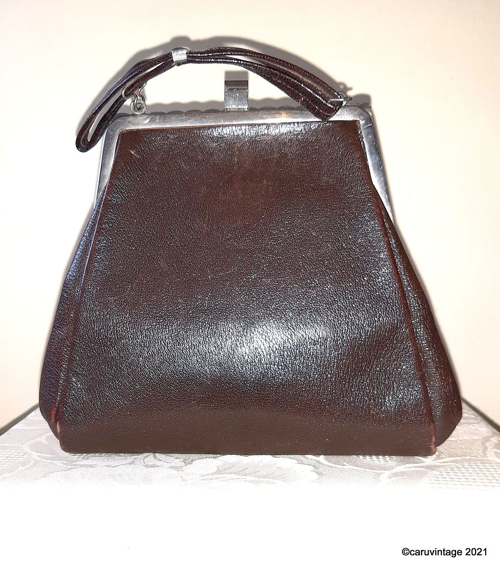 Thumbnail: 1920s/30s Brown leather handbag with inner hinged purse