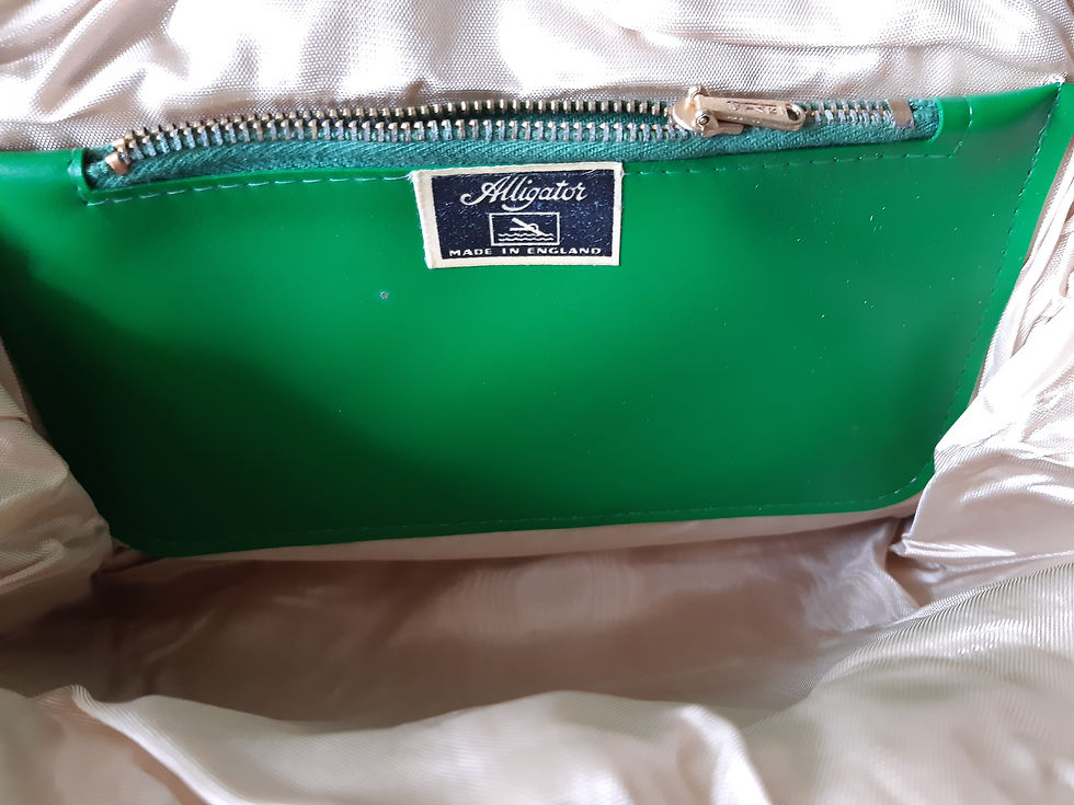 Thumbnail: Alligator emerald green faux leather handbag