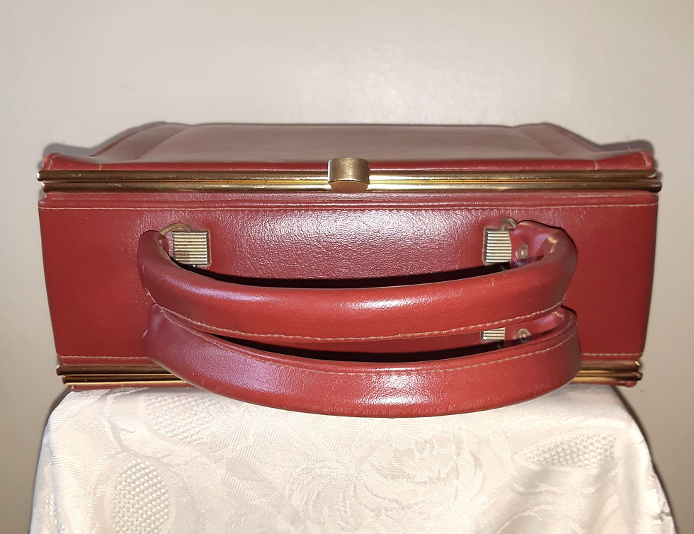 Thumbnail: 1950s/60s Brick red travel vanity case