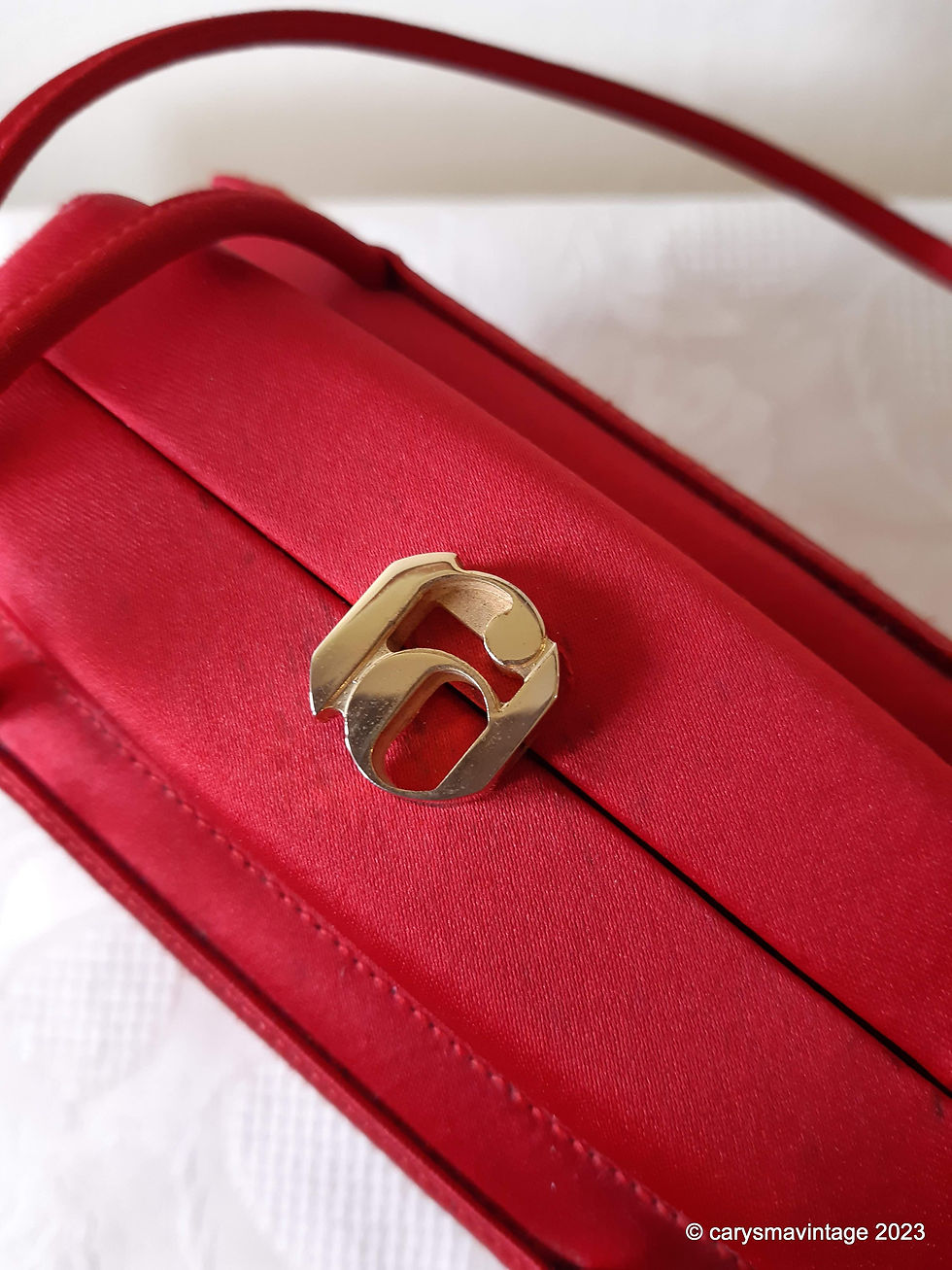 Thumbnail: Rodo red silk satin rigid boxy handbag
