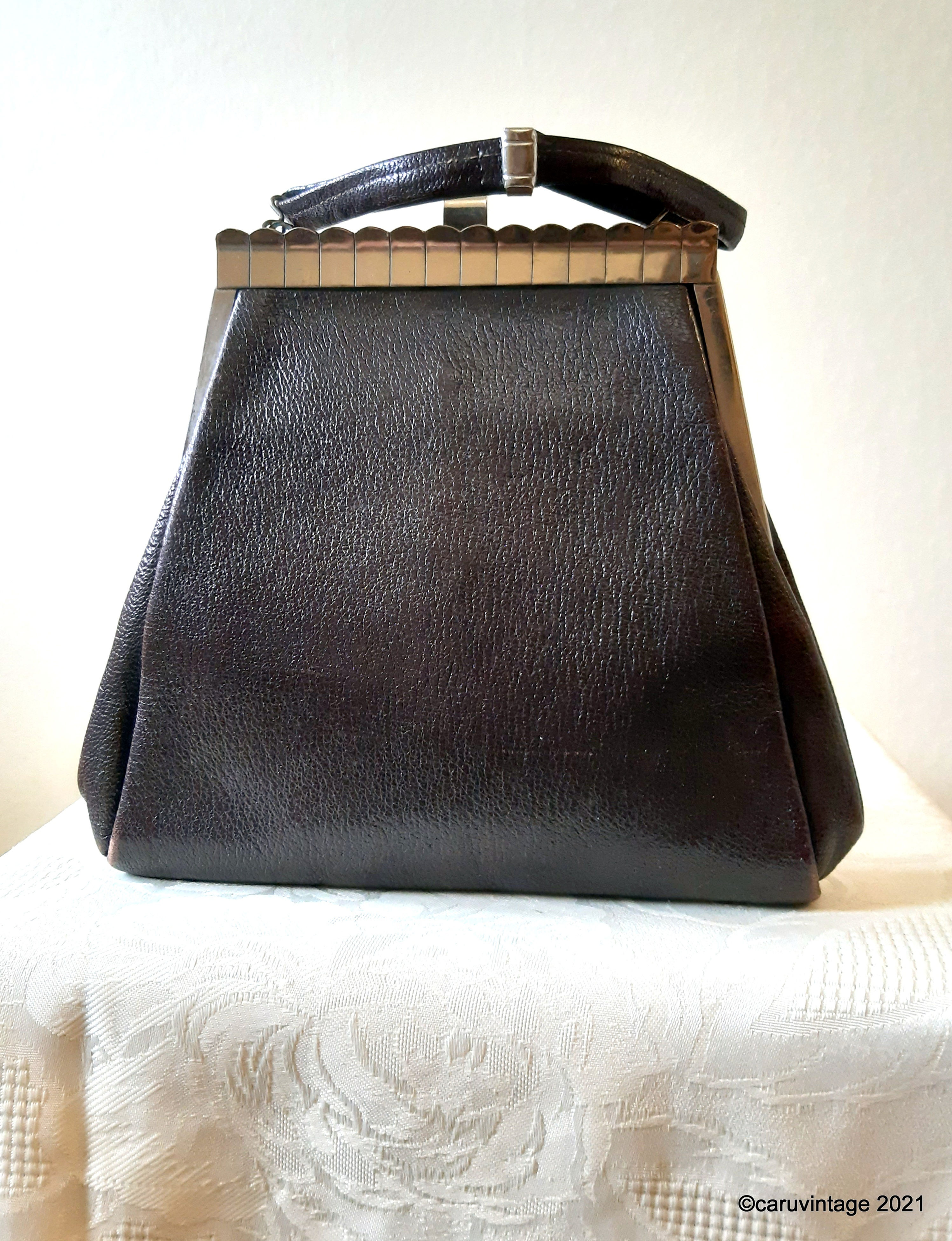 1920s/30s Brown leather handbag with inner hinged purse