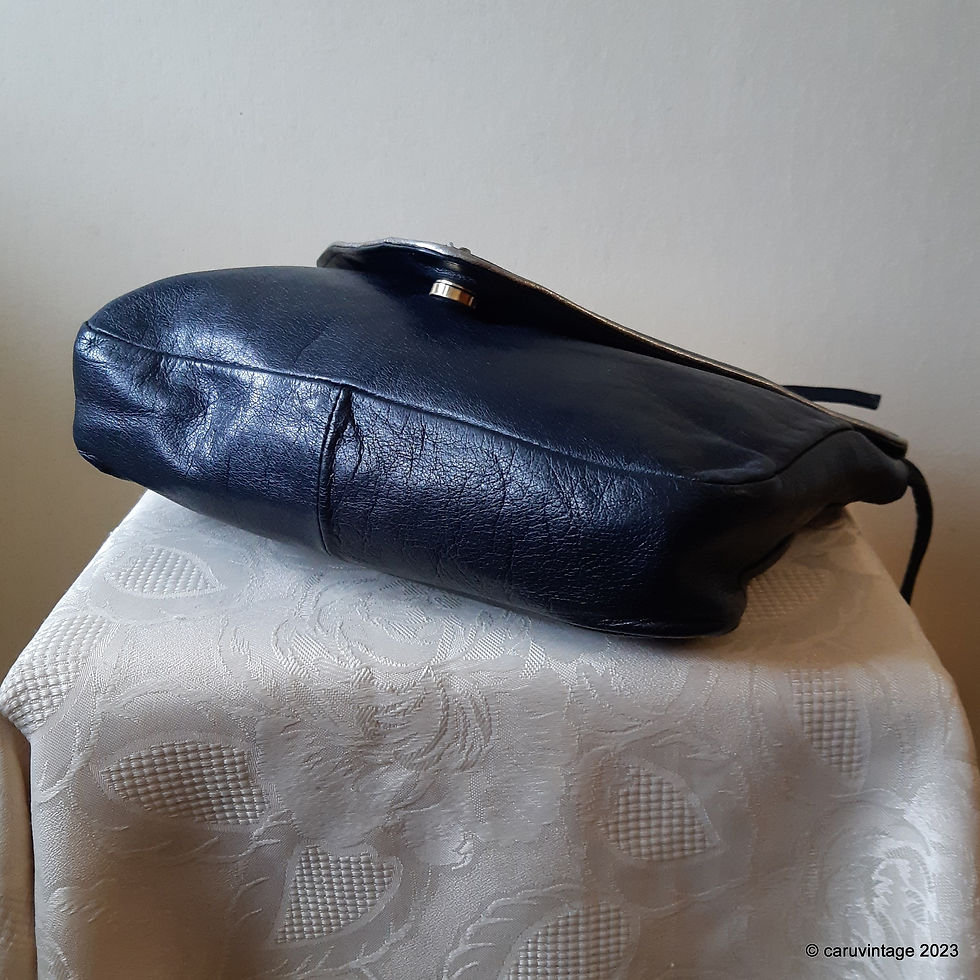 Thumbnail: Rayne vintage navy blue soft leather shoulder bag