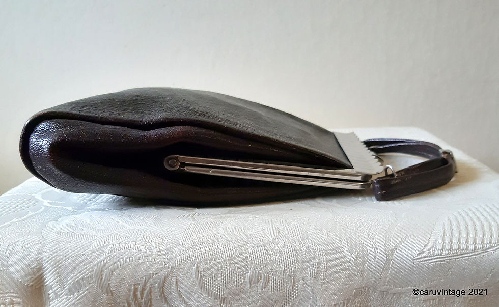 Thumbnail: 1920s/30s Brown leather handbag with inner hinged purse