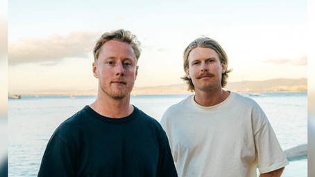 Hollow Coves / Matt Carins et Ryan Henderson