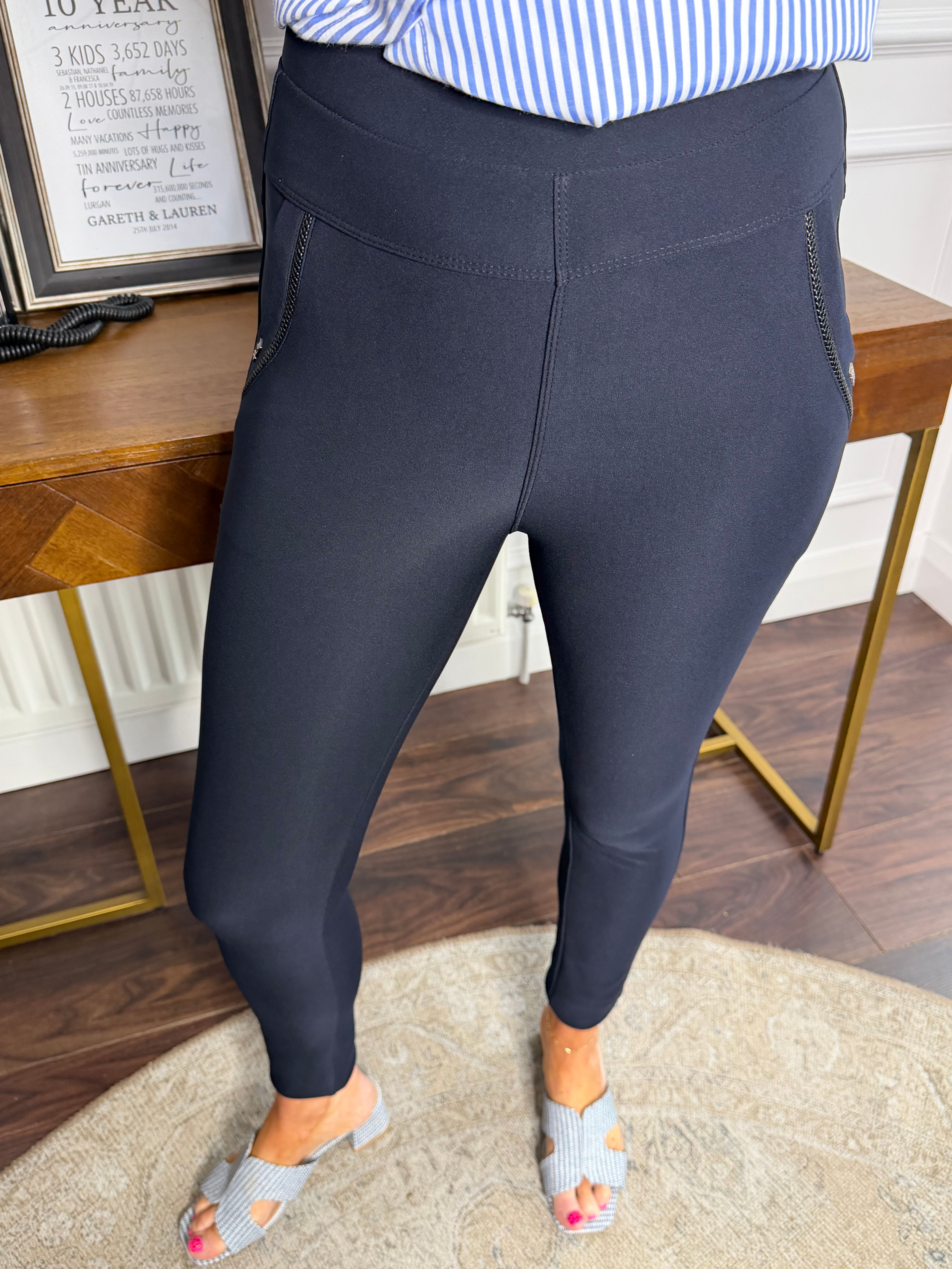 Danielle Scuba Trousers in Slim Fit - NAVY