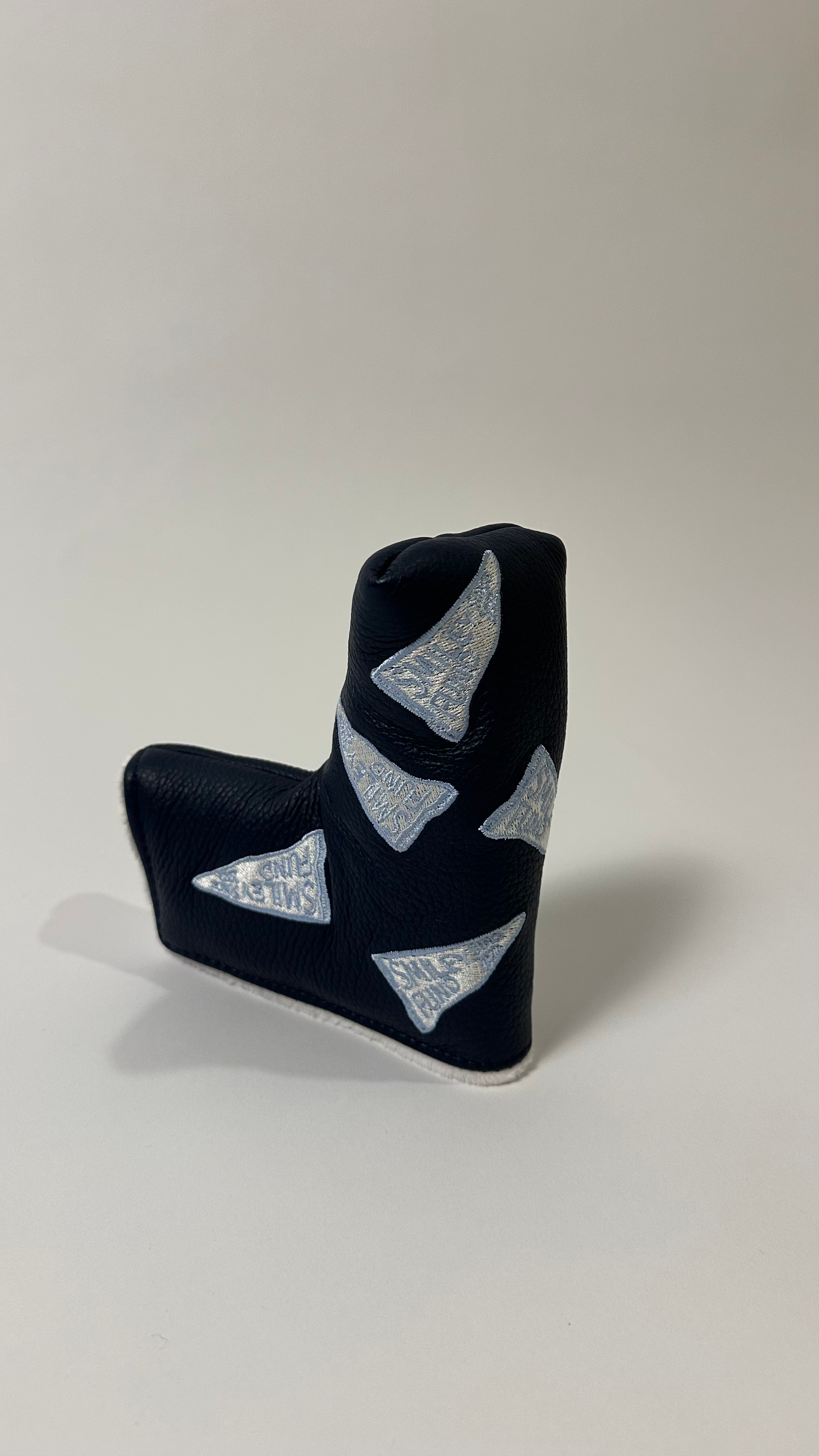 Smiley Flag Blade Putter Cover